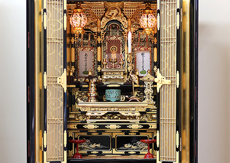 実家整理で出てきた金仏壇