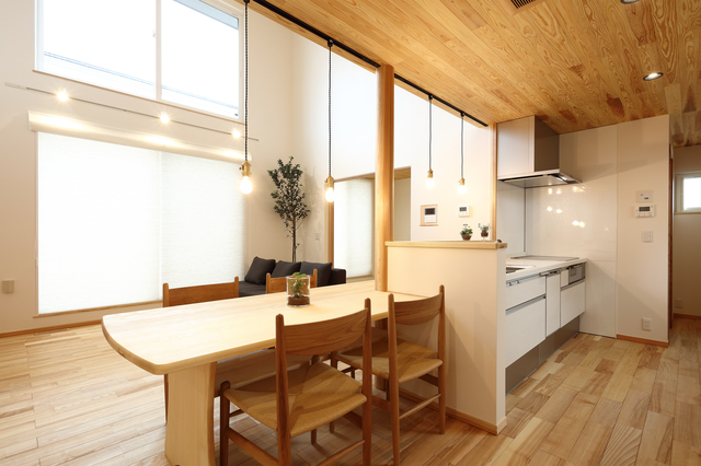 断捨離後のスッキリした部屋