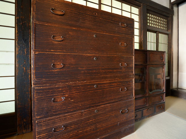 処分を検討している婚礼タンス