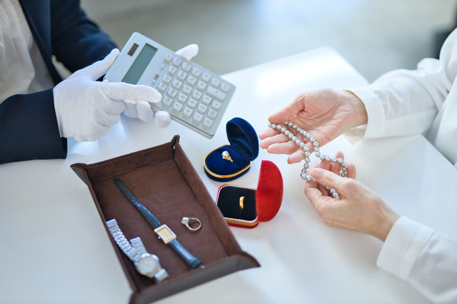 買取対象となる貴金属やアクセサリー