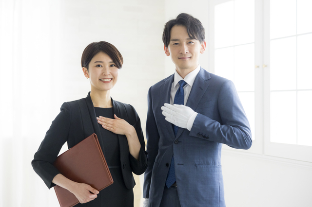 誠実に対応する買取業者の様子