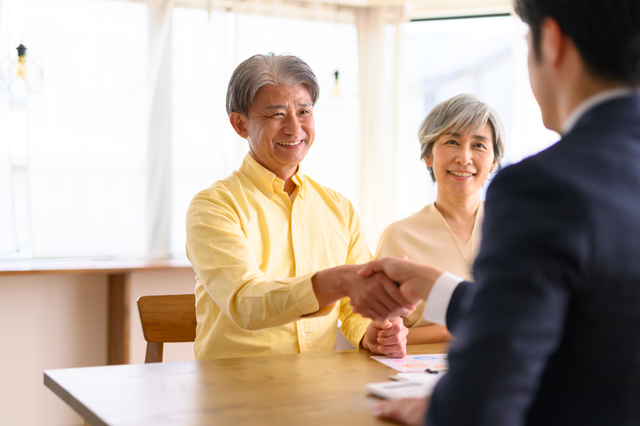 終活の断捨離で買取を利用したお客様の笑顔