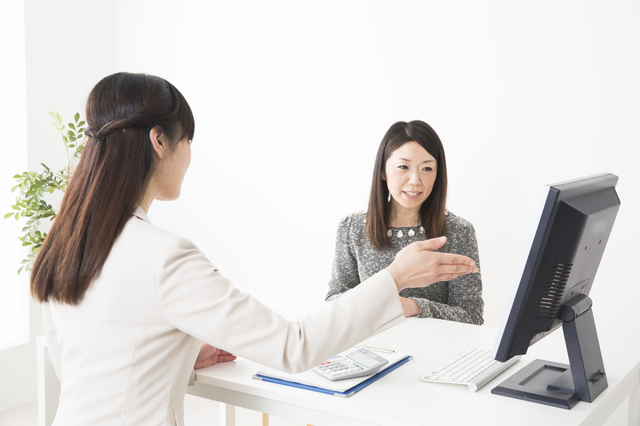 不用品を高く売るコツを査定士が解説するイメージ