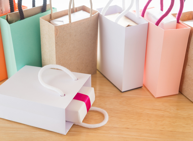 捨てられないもらいものが溜まった押し入れ