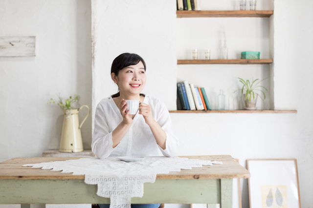 不用品を買い取ってもらいスッキリした部屋のイメージ