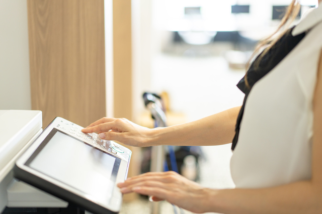 プリンター処分前にデータ消去する作業