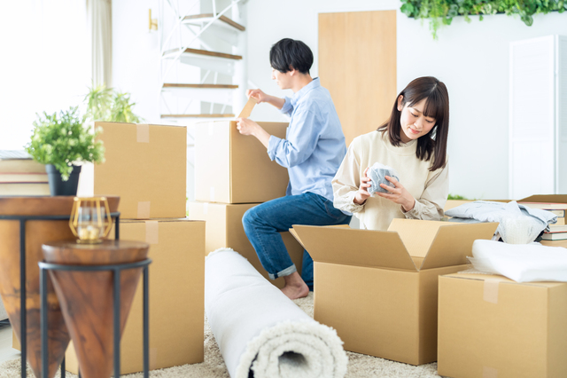 引っ越し準備中に大量の不用品が出た部屋