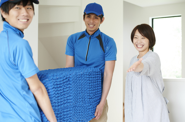 出張買取で家具を搬出する当日の流れ
