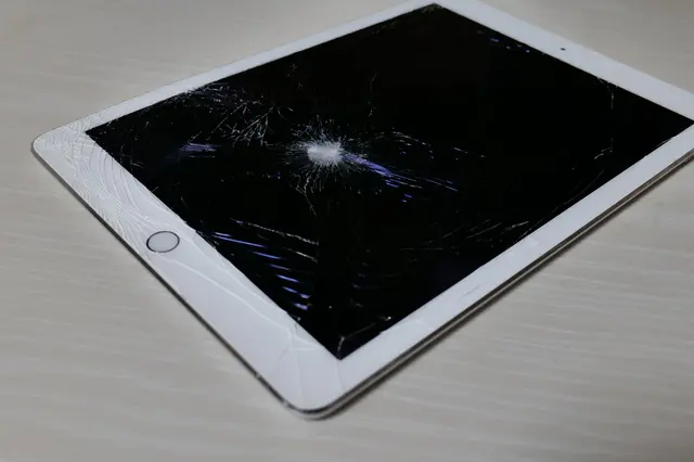 タブレット・iPadの処分前チェックリスト｜初期化忘れのリスクと対策