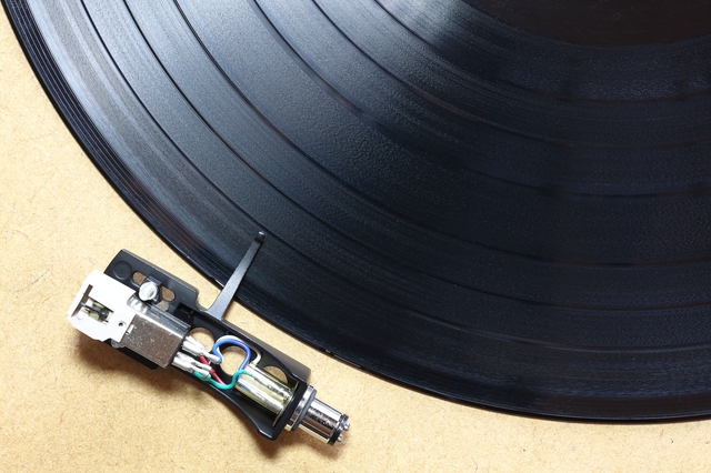 レコードプレーヤーのカートリッジと交換針
